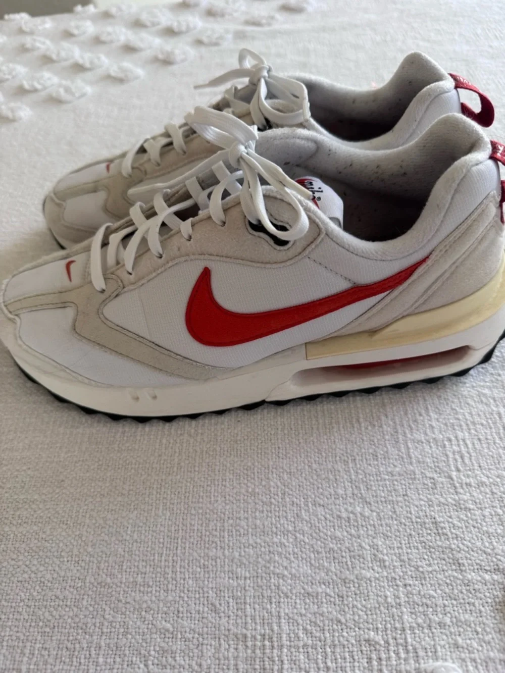 Nike Women's Air Max Dawn Casual Sneakers SZ 9 OB1